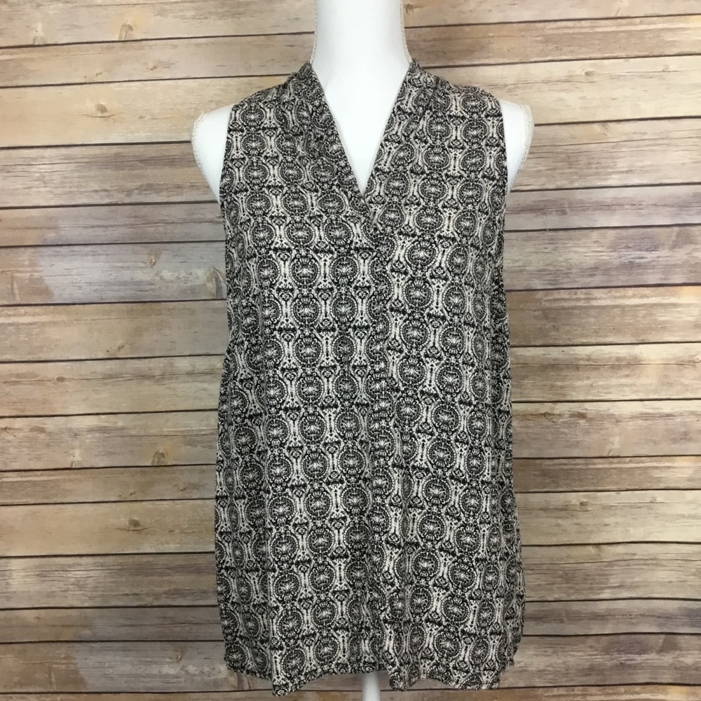 Ava Christine Sleeveless Top